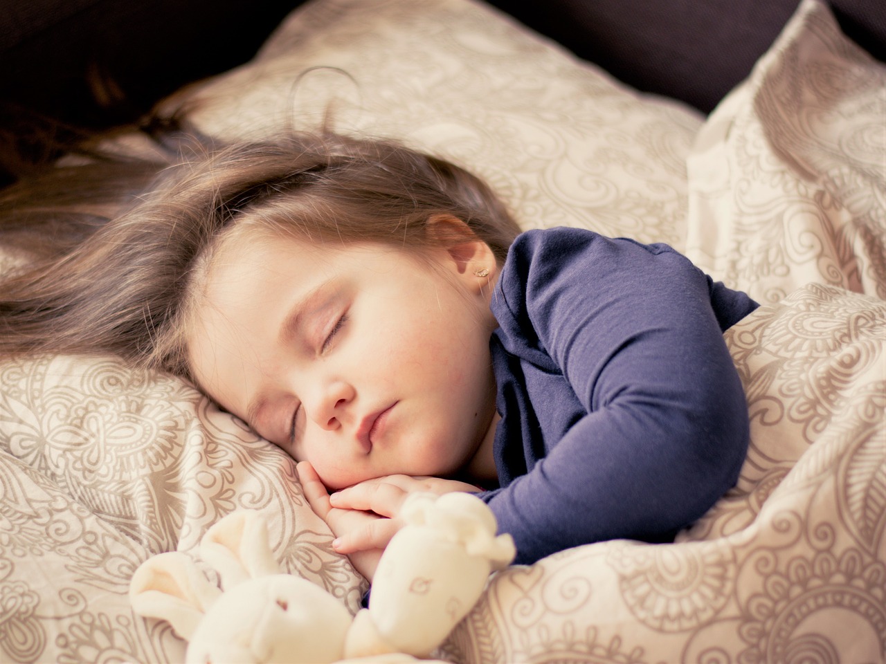 子供の夜泣きや普段の寝かしつけにおすすめのアロマとディフューザー E Blog